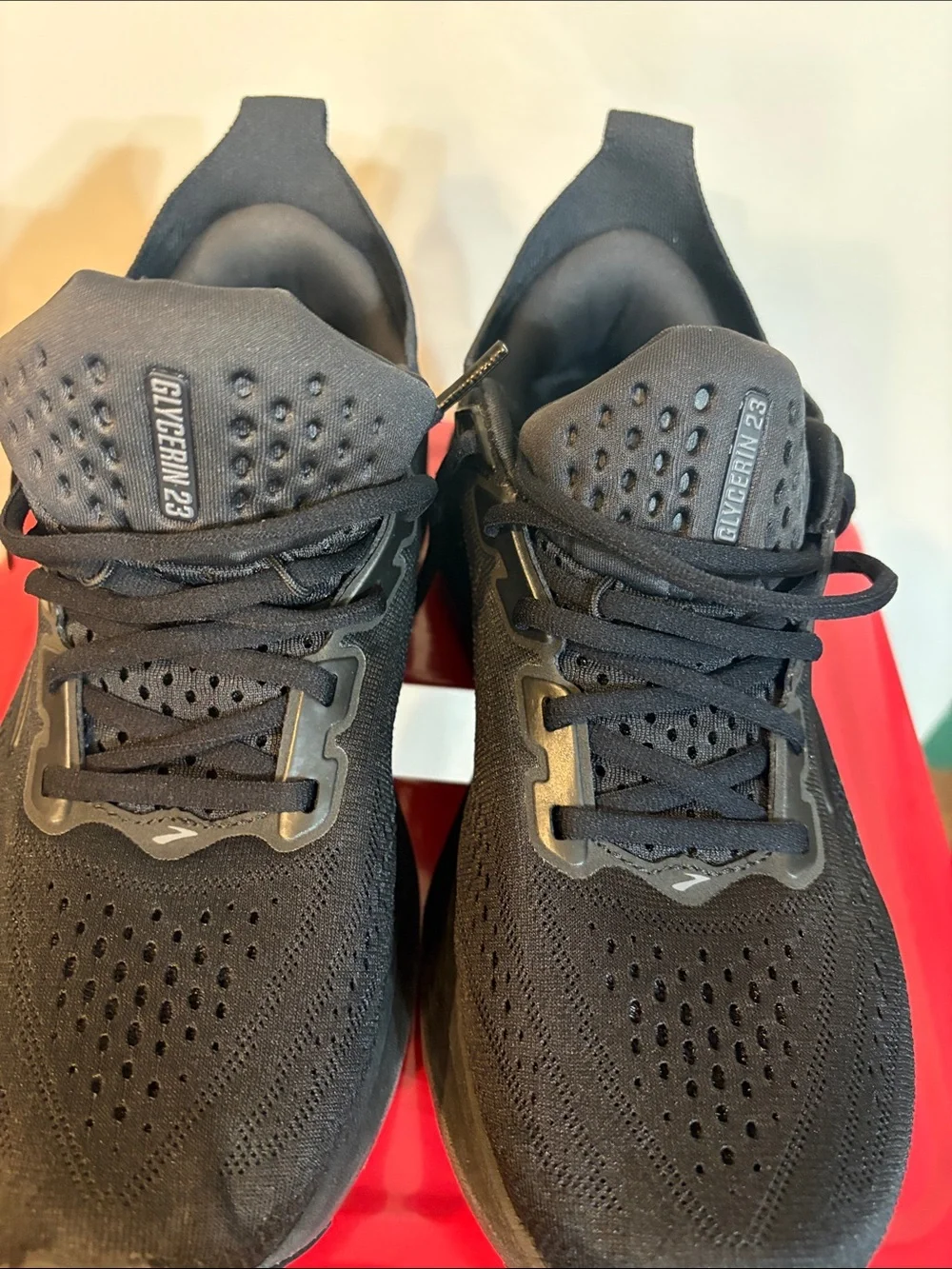 Brooks Men's Black Running Shoes - Glide Design- Men 8.5 Women’s 10